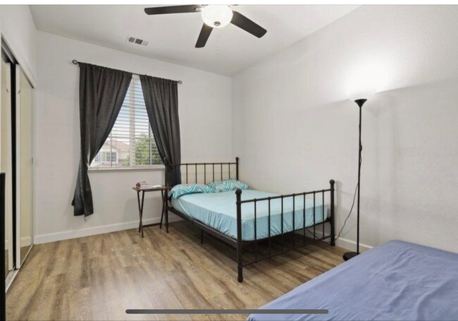 Building Photo - 4036 Escatta Ave