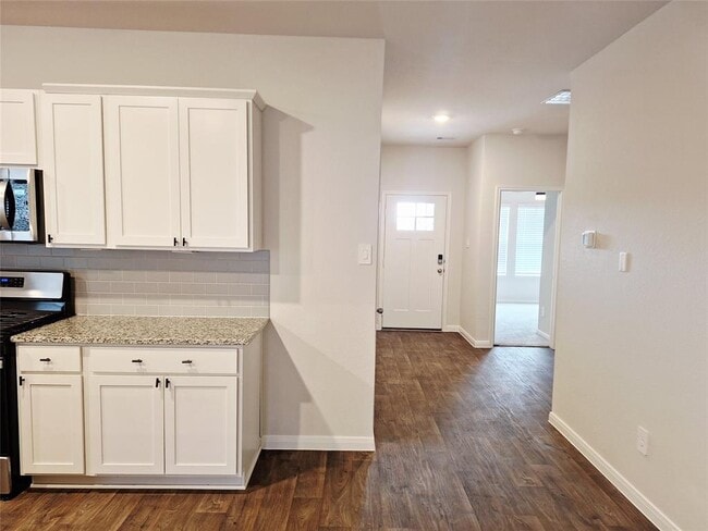 Building Photo - 1327 Camden Ln