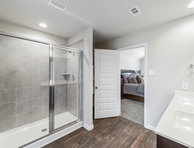 Building Photo - 13009 Leisure Cove Dr