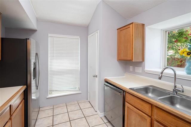 Building Photo - 1533 Springaire Ln