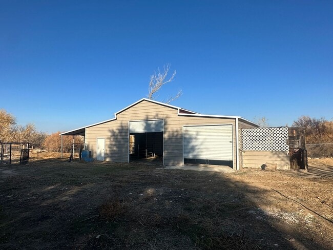 Building Photo - 3 Bedroom 2 Bathroom Double-Wide for Rent in Bloomfield