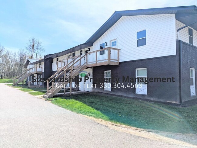 Building Photo - 5015 Massillon Rd
