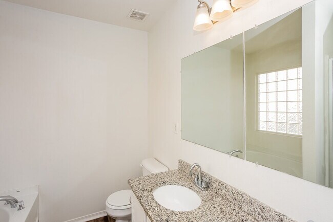 Building Photo - 9514 John Russell Rd