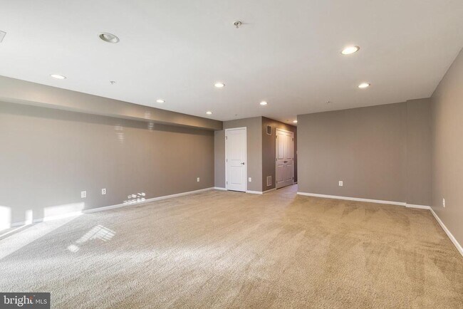 Building Photo - 7635 Telamon Wy