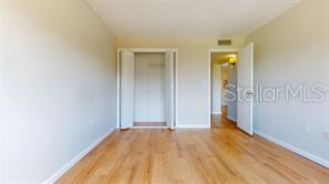 Building Photo - 1120 N Shore Dr NE