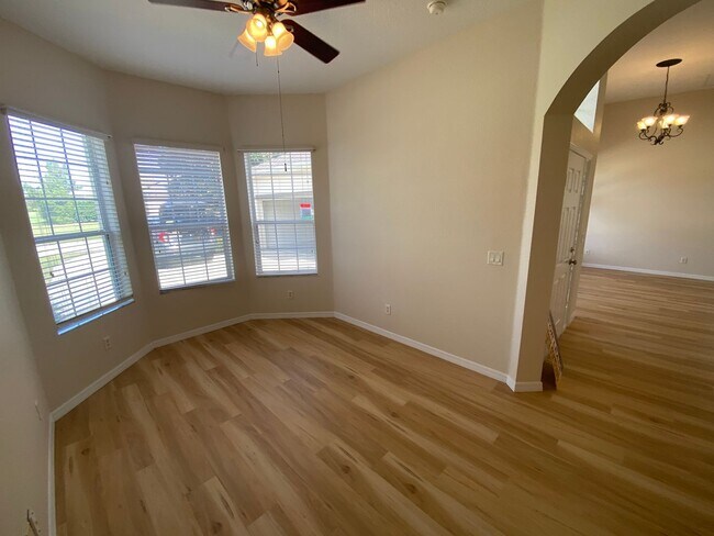 Building Photo - ANNUAL Lease – Unfurnished – Golf Course L...