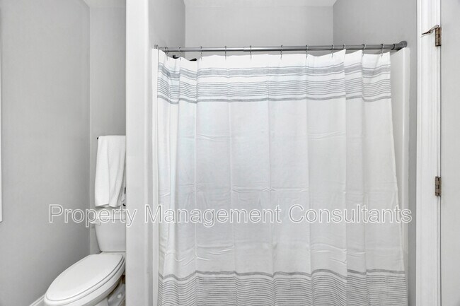 Building Photo - 108 Blackwood Dr NW