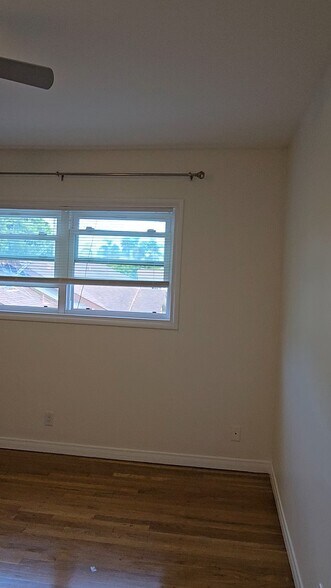 Building Photo - 2075 E Appleton St