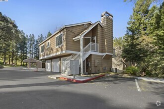 Building Photo - 384 Mill Rd