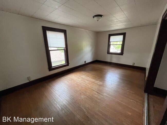 Building Photo - 3 br, 1 bath House - 520 Hayes Street