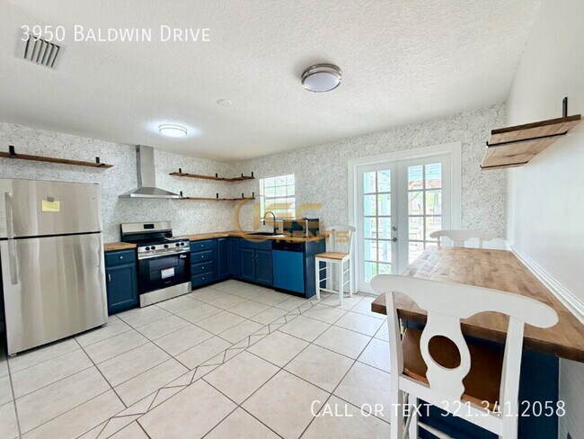 Building Photo - 3950 Baldwin Dr