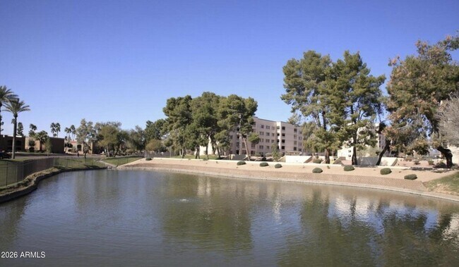 Building Photo - 7950 E Camelback Rd