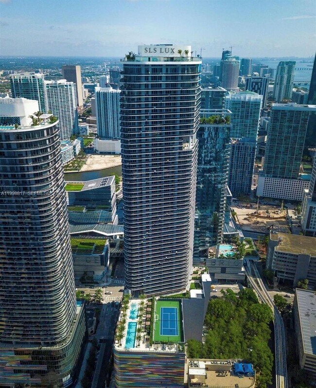 Building Photo - 801 S Miami Ave