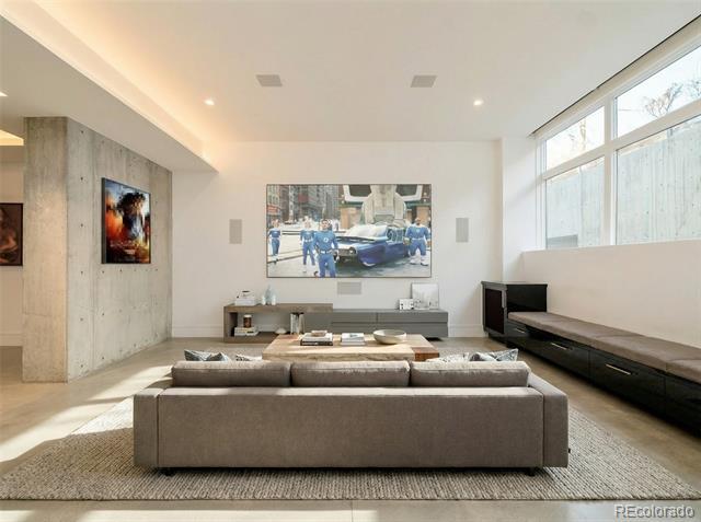 Building Photo - 121 S Dexter St