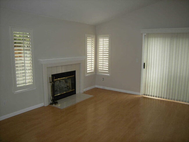 Building Photo - Charming 3-bedroom, 2-bathroom home!