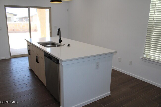 Building Photo - 15220 Ambition Ave