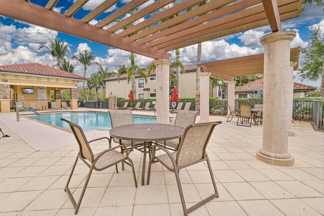 Building Photo - **2 + Den Condo - 1 Car garage - Fully Furnished - Short Term Lease (5.11 - 11.30) **