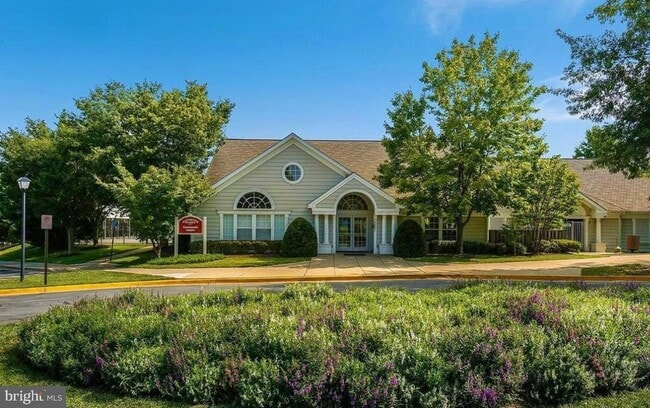 Building Photo - 18905 Lark Song Terrace