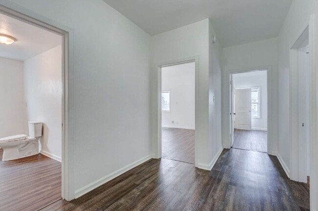 Building Photo - Stylishly Renovated Retro Duplex in the He...