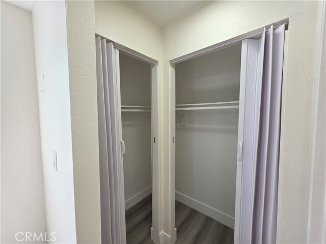 Building Photo - 6911 Woodley Ave