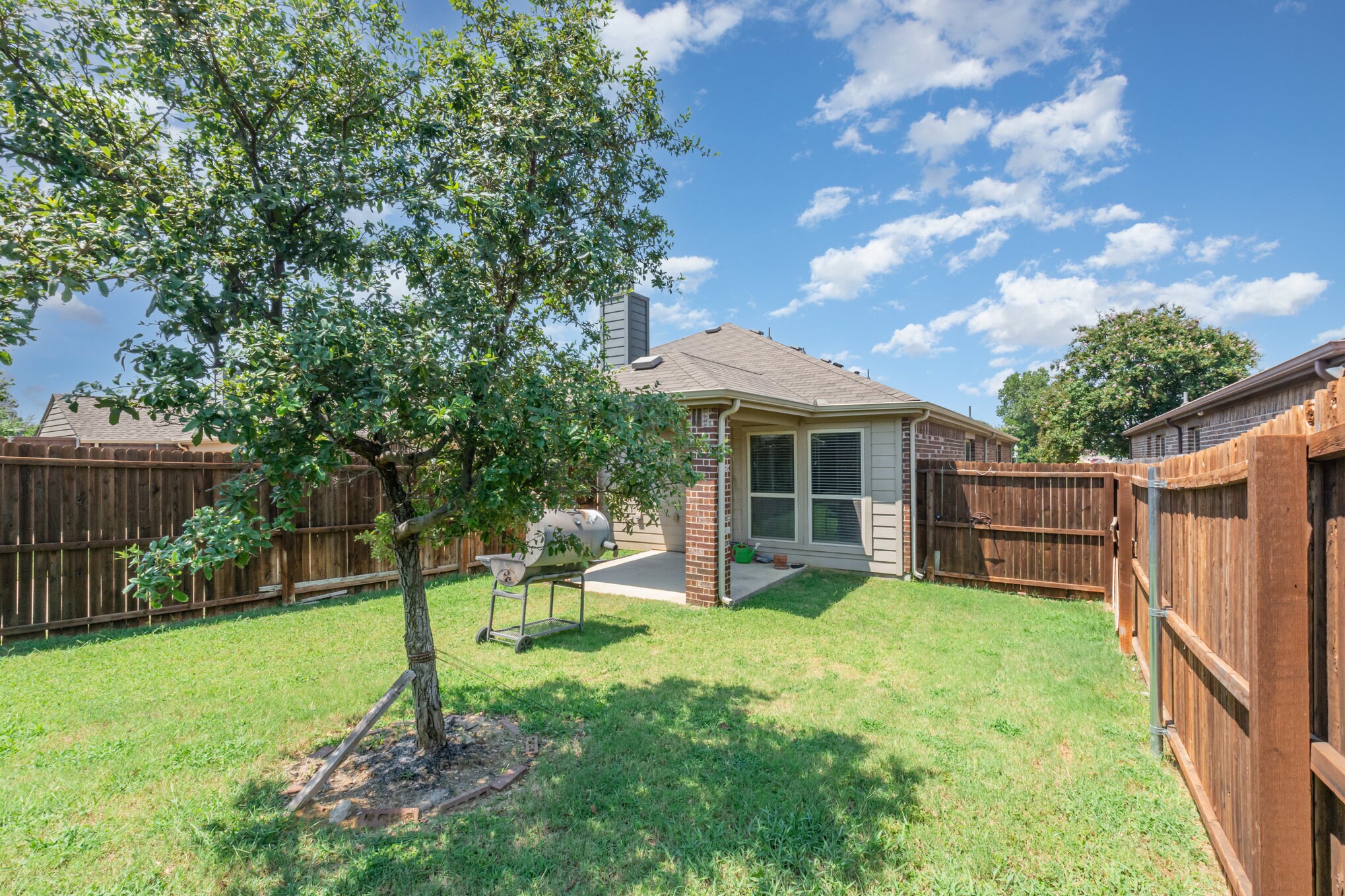 Building Photo - 9012 Cross Oaks Ranch Blvd