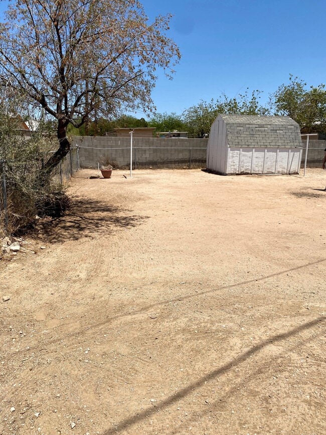 Building Photo - 174 W Borrego St