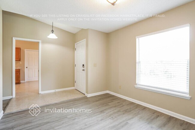 Building Photo - 1370 Pawnee St