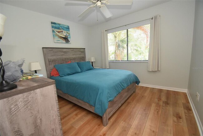 Building Photo - 1709 Pelican Cove Rd
