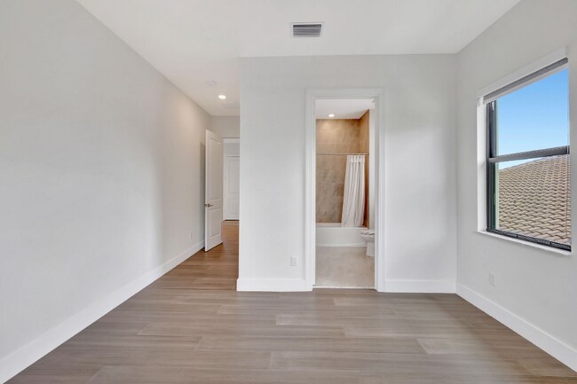 Building Photo - 8660 W Parkland Bay Trl
