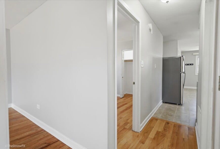 Building Photo - 18003 Greenview Terrace