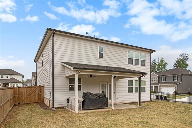 Building Photo - 605 Skye Ct