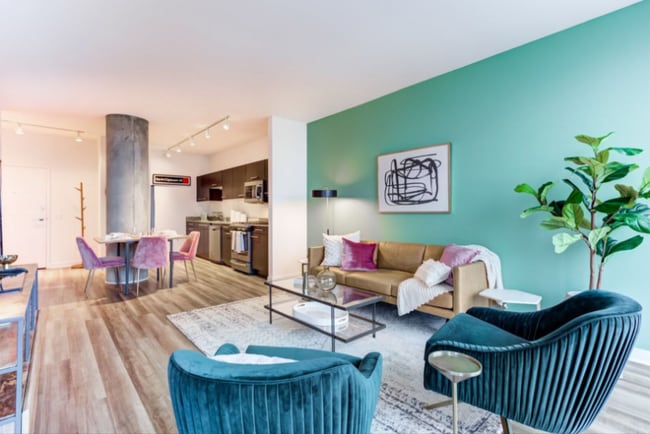 Building Photo - 801 W Blackhawk St