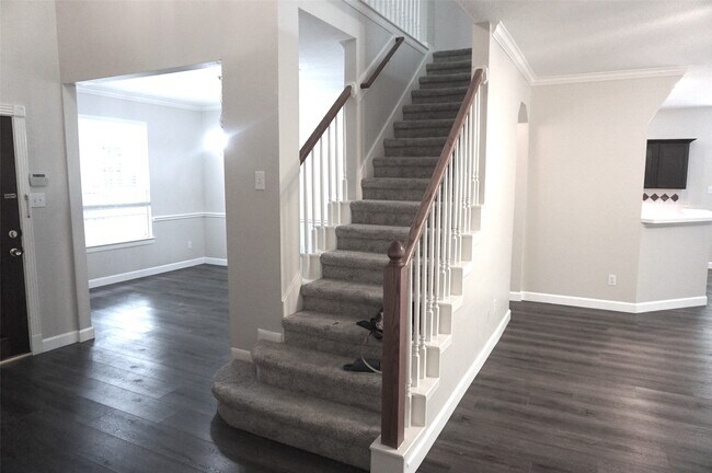 Building Photo - 6628 Sharpstown Green Cir