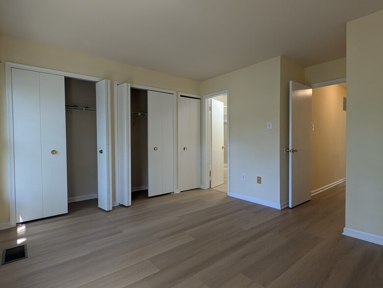 Building Photo - 3829 Water Drop Ct