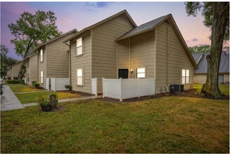 Building Photo - 2550 W Bird St