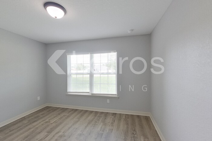Building Photo - 8790 SW 135th Pl