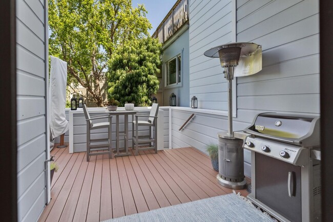 Building Photo - Charming, Furnished 1bd in the Castro