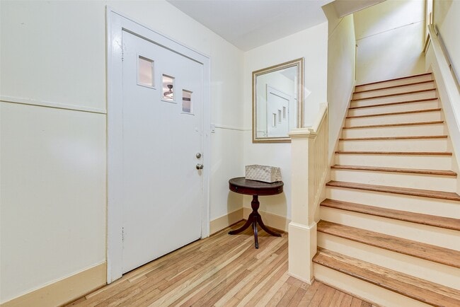 Building Photo - 1737 Branard St