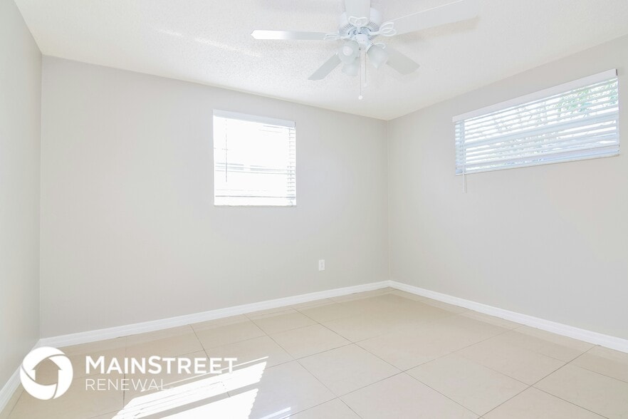 Building Photo - 7421 Congress St