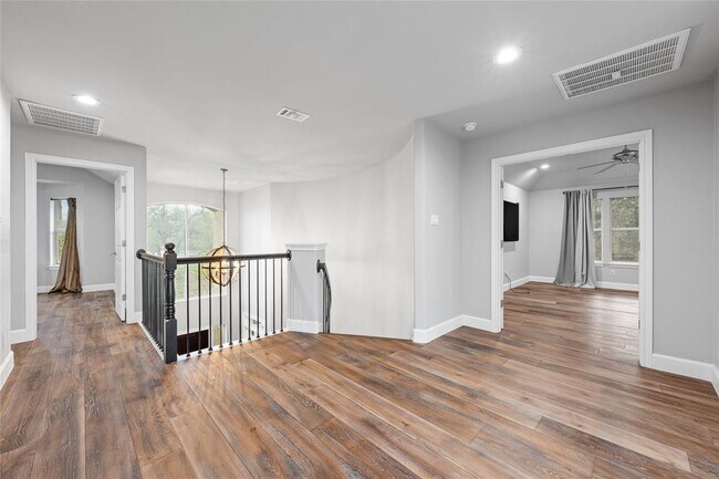 Building Photo - 408 Saddlehorn Dr