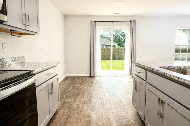Building Photo - 4016 Madeline Farm Blvd
