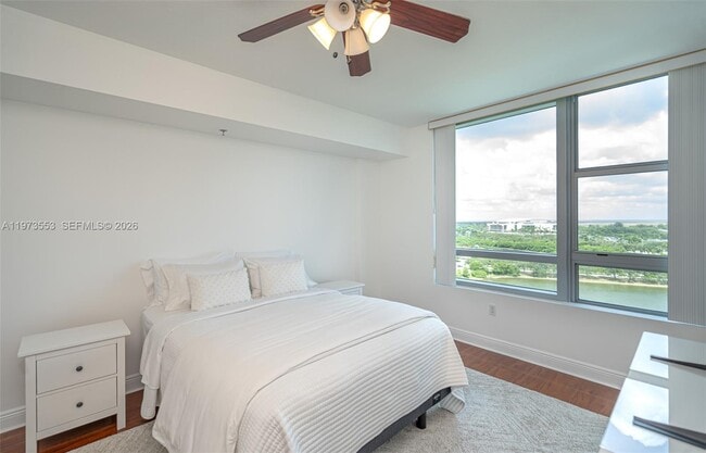 Building Photo - 2641 N Flamingo Rd