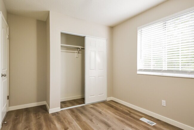 Building Photo - 2985 W 5750 S