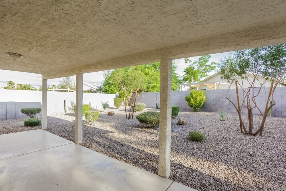 Building Photo - 7332 Backstretch Dr