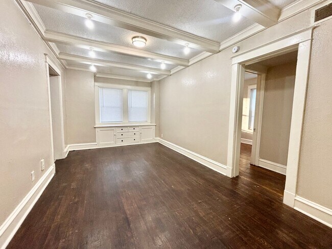 Building Photo - The Shelby