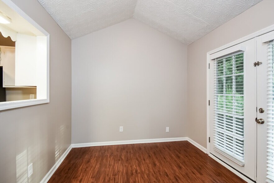 Building Photo - 4371 S Landing Dr