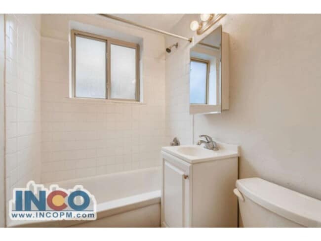 Building Photo - 2280 S Zuni St