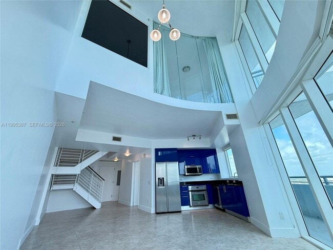 Building Photo - 60 SW 13th St