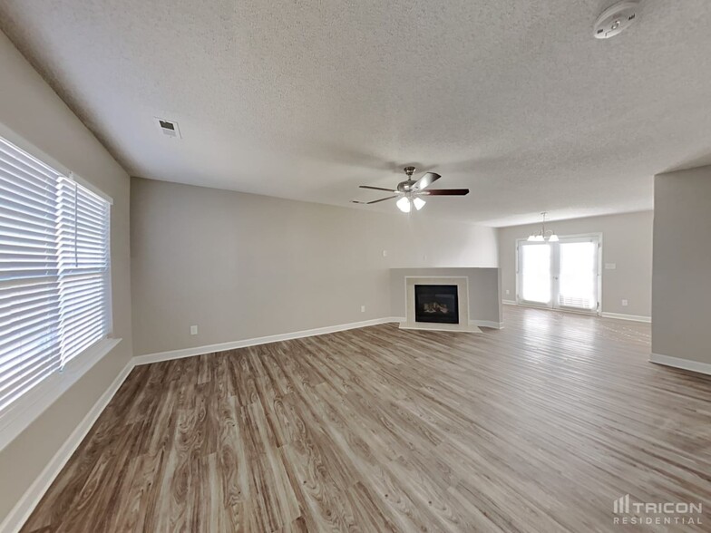 Building Photo - 409 Glencroft Dr