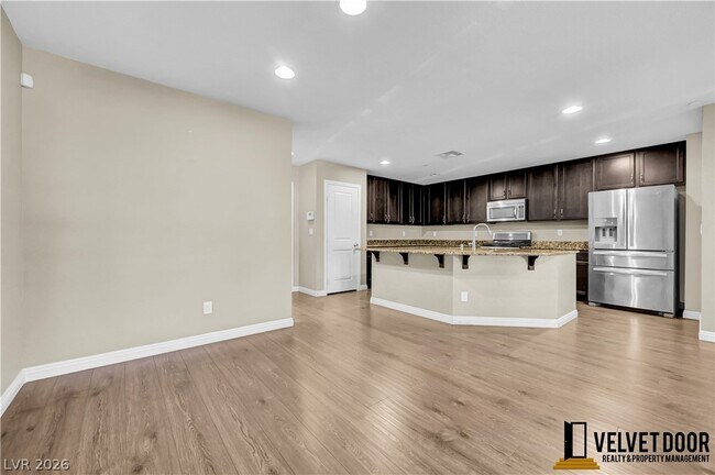 Building Photo - 3013 Camino Sereno Ave